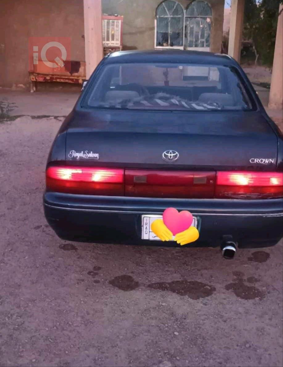 تۆیۆتا کراون